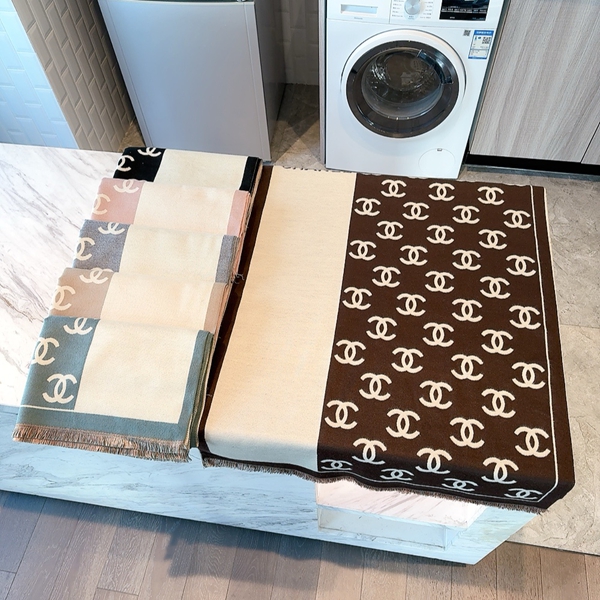 ブランドマフラー角部分ディテール